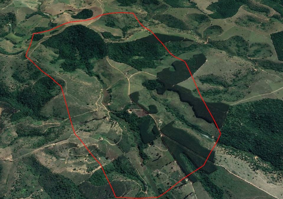 Topografia e Ortomosaico Georreferenciado com Drone para Mineração.