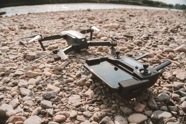 Importância da batimetria e agrimensura na topografia com drone